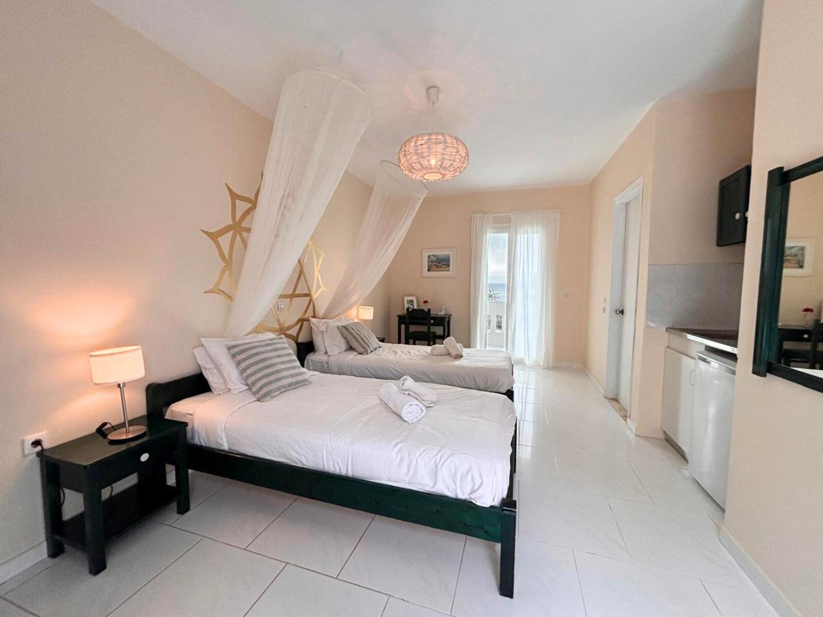 Kathys Island Retreat Aparthotel Ádia Kültér fotó